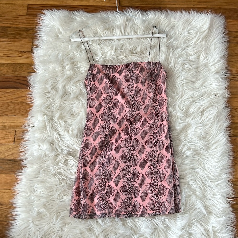 Super Down pink print dress!!